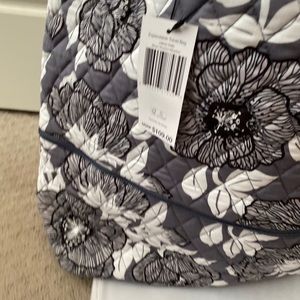 Vera Bradley expandable travel bag